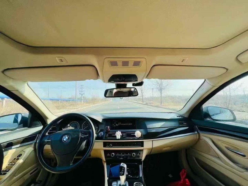 济宁13年宝马5系5