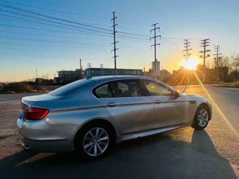 济宁13年宝马5系7