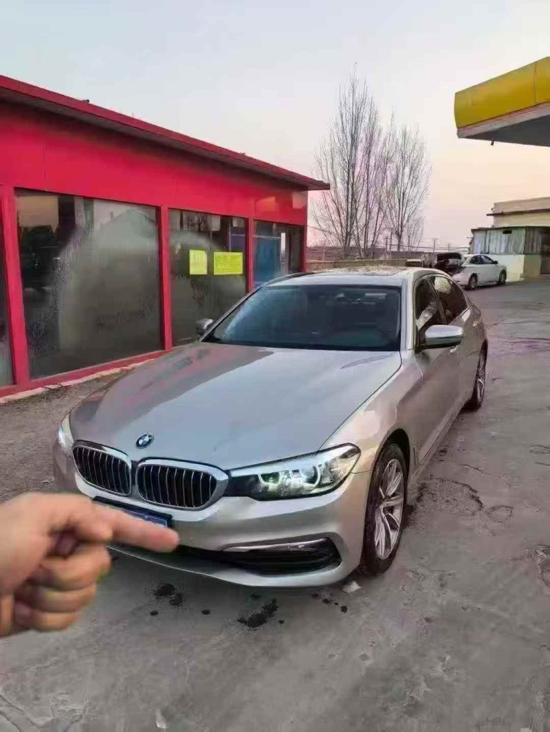 鹤壁18年宝马5系3