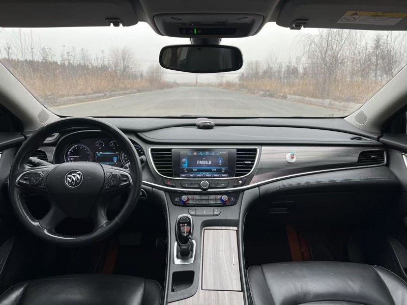 盐城18年别克君越7