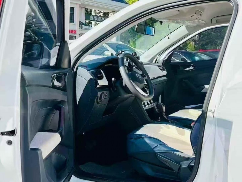 深圳25年大众途岳4