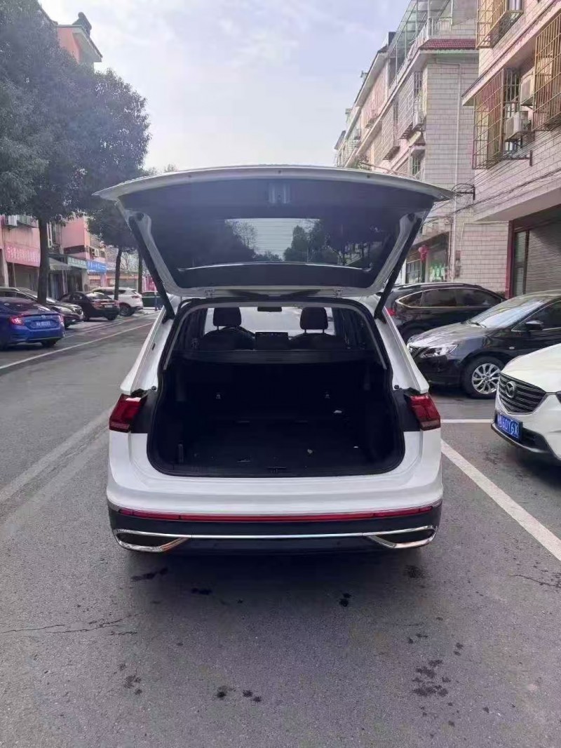 长沙25年大众途观7