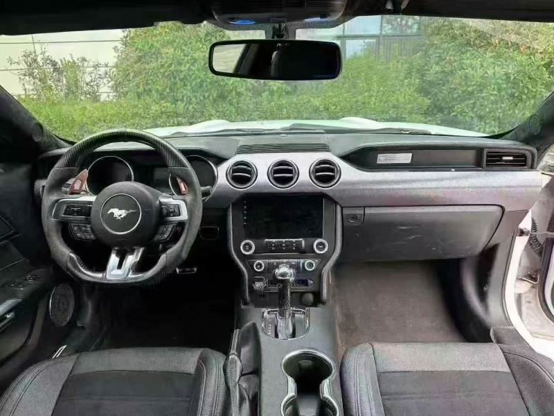 济宁16年福特野马3