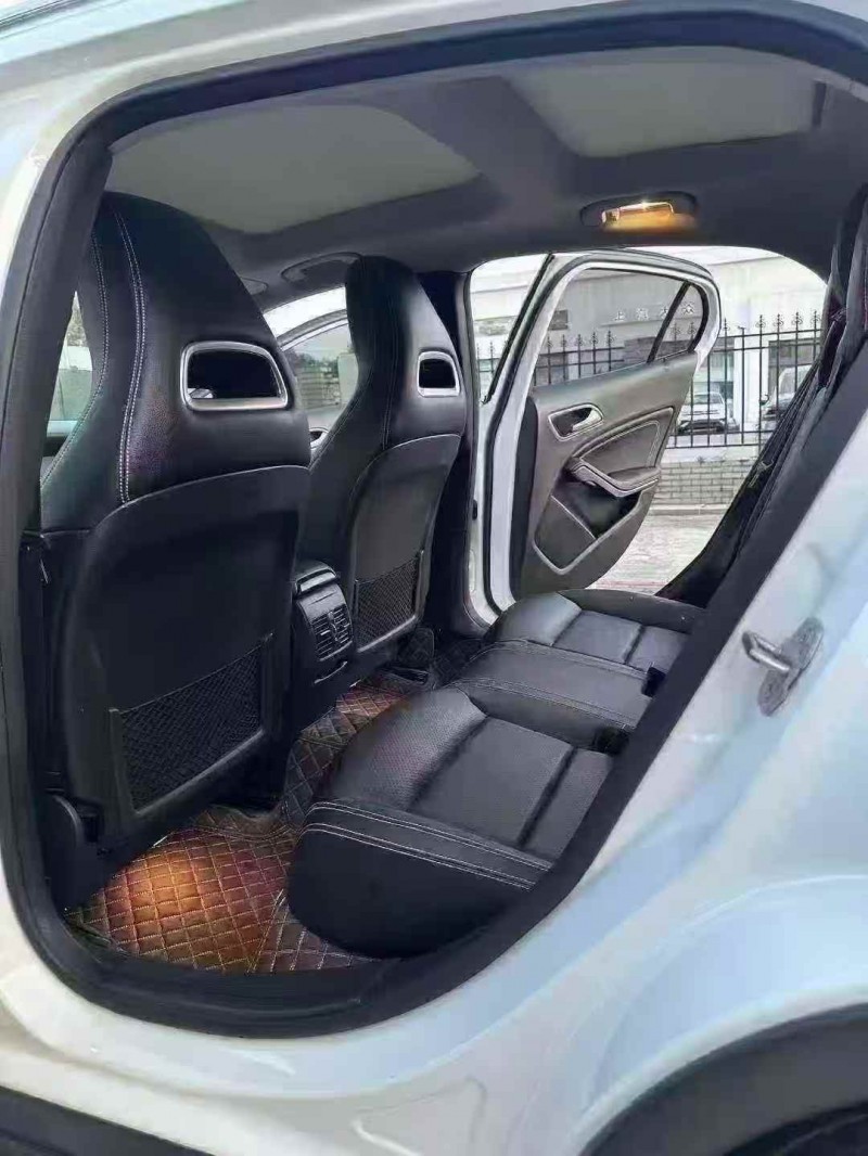 青岛19年奔驰GLA4