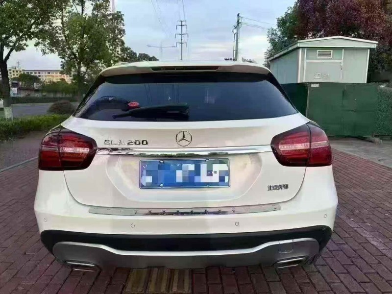 青岛19年奔驰GLA9
