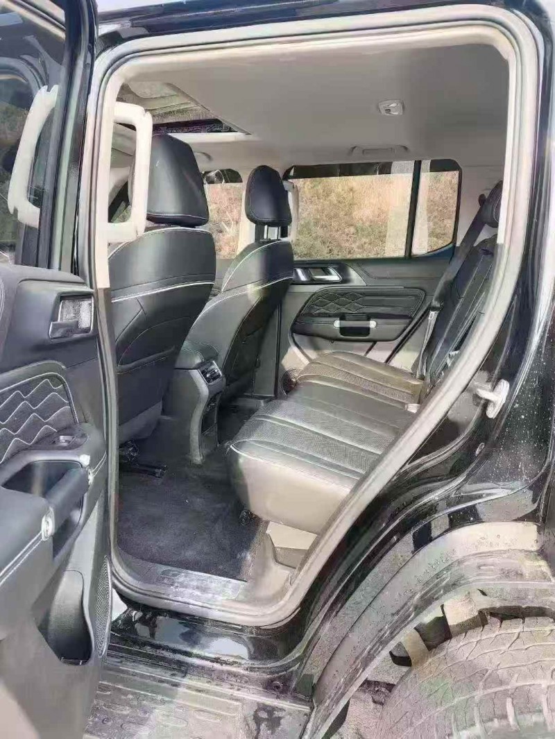 连云港23年长城汽车坦克4