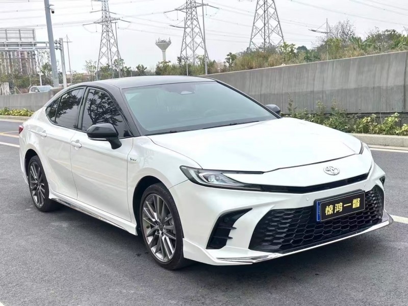 广州25年丰田凯美瑞2