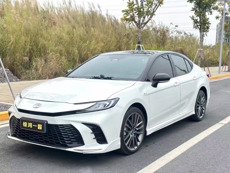 广州25年丰田凯美瑞3