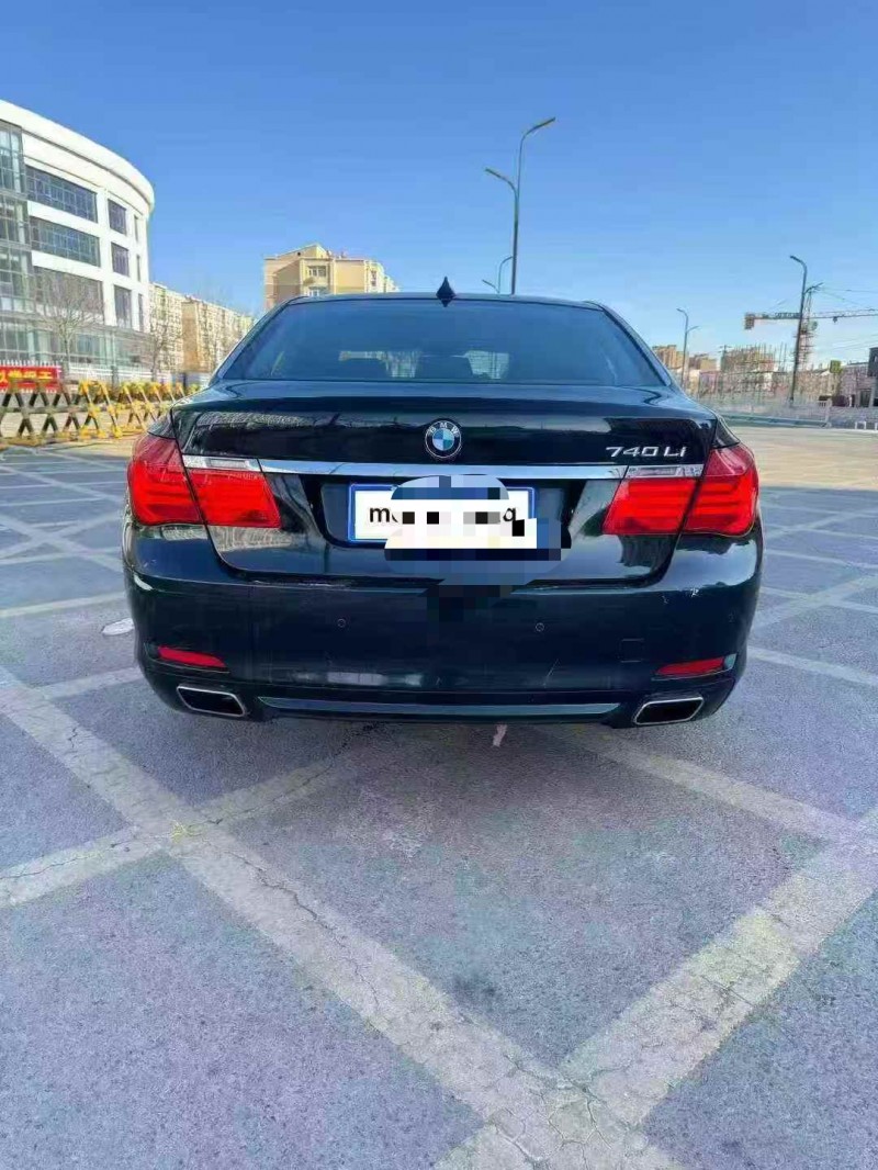 承德12年宝马7系9