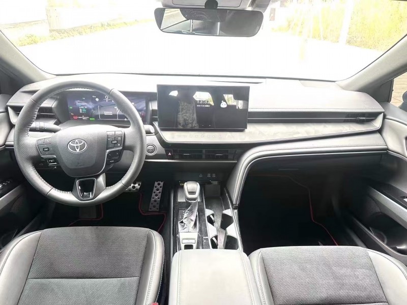 广州25年丰田凯美瑞6