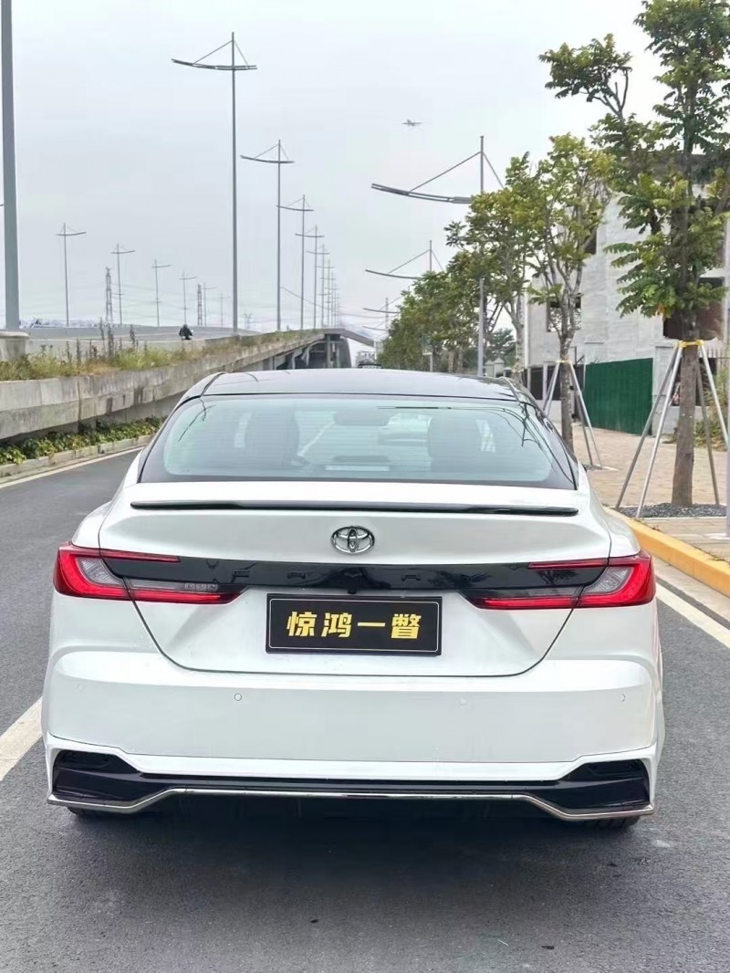 广州25年丰田凯美瑞9