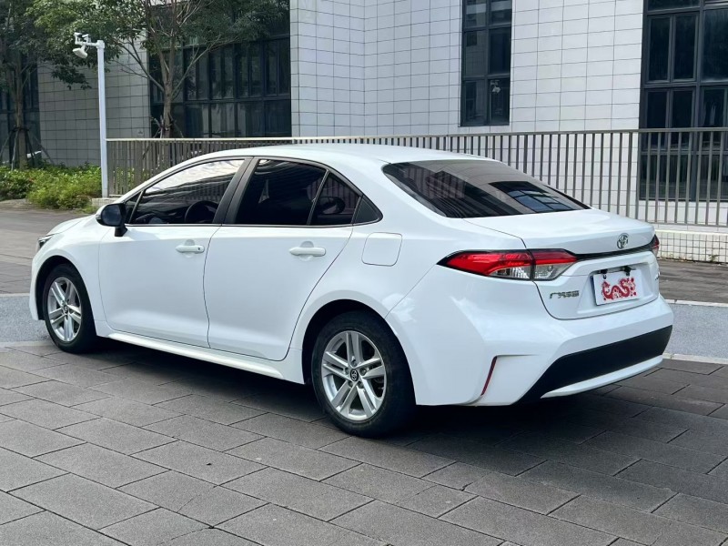 佛山21年丰田雷凌8