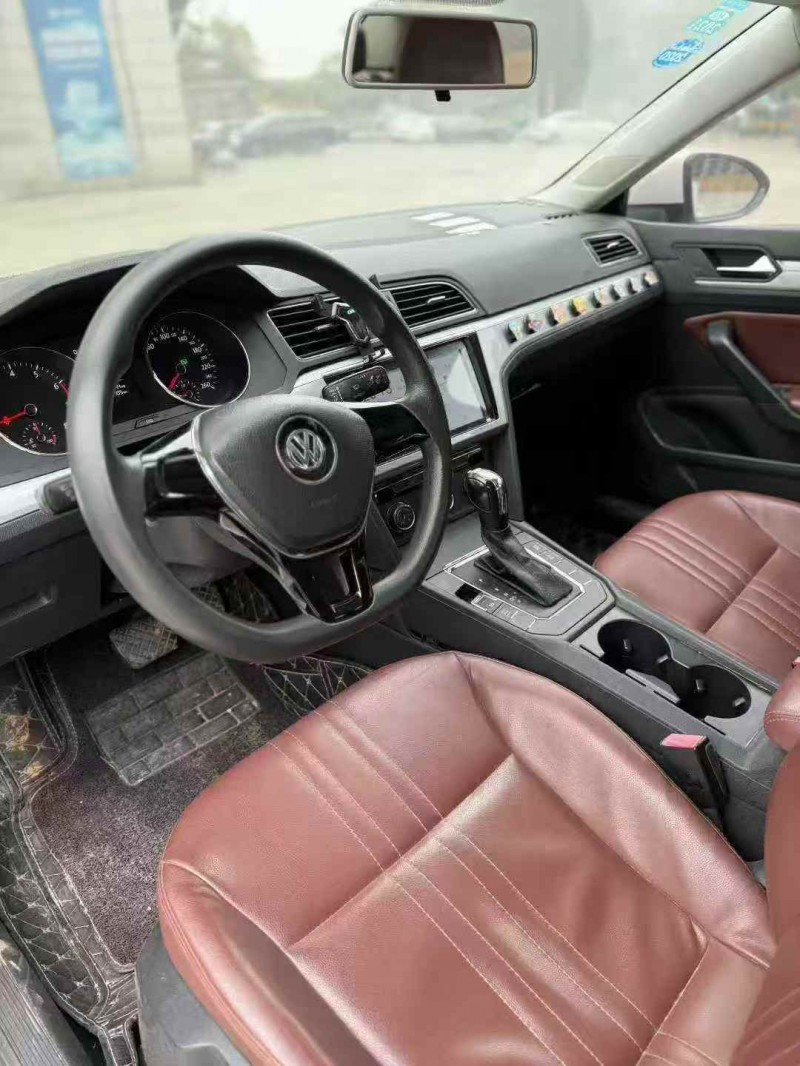 吉安17年大众凌渡5