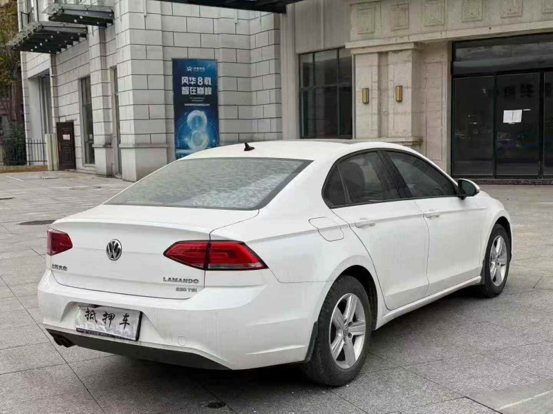 吉安17年大众凌渡7