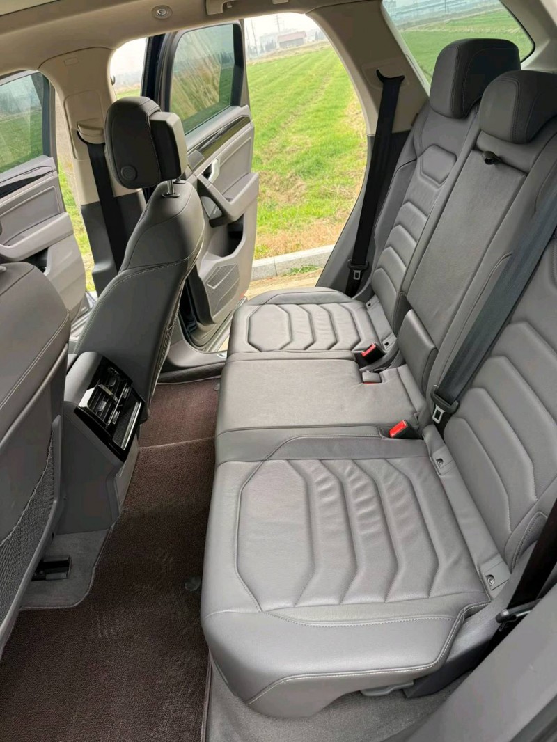 常州24年大众途锐8