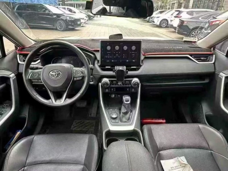 佛山21年丰田威兰达6