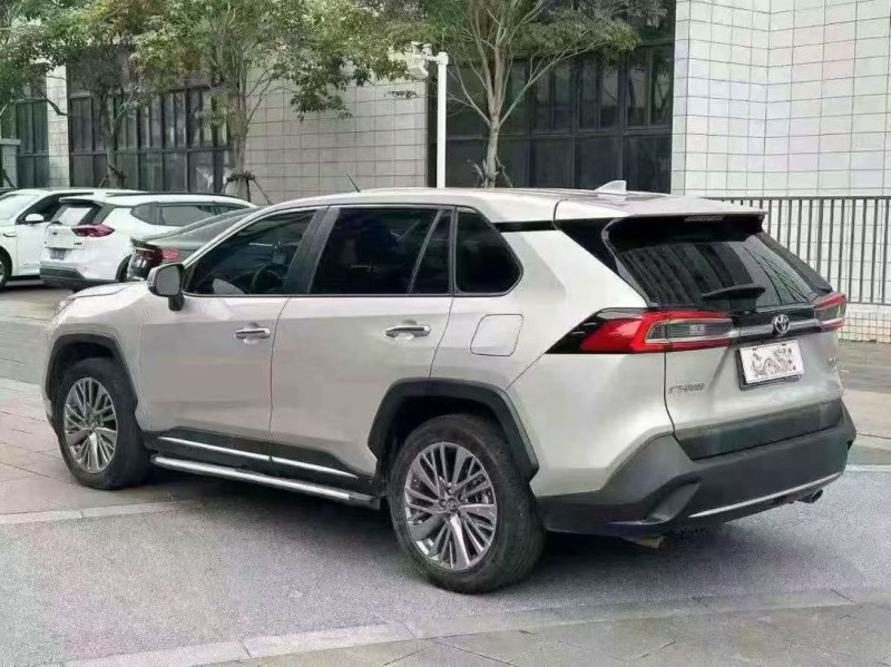 佛山21年丰田威兰达7