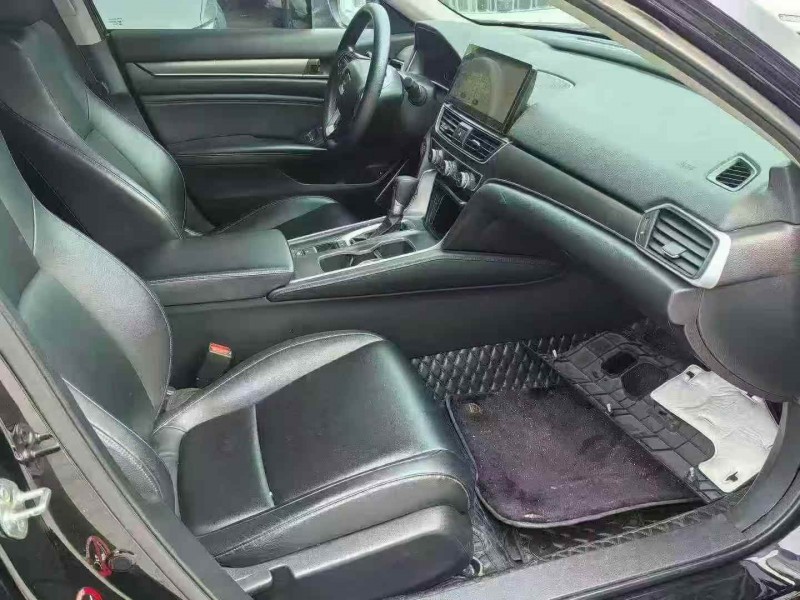 衡阳20年本田雅阁6