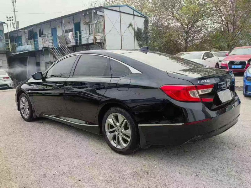 衡阳20年本田雅阁8