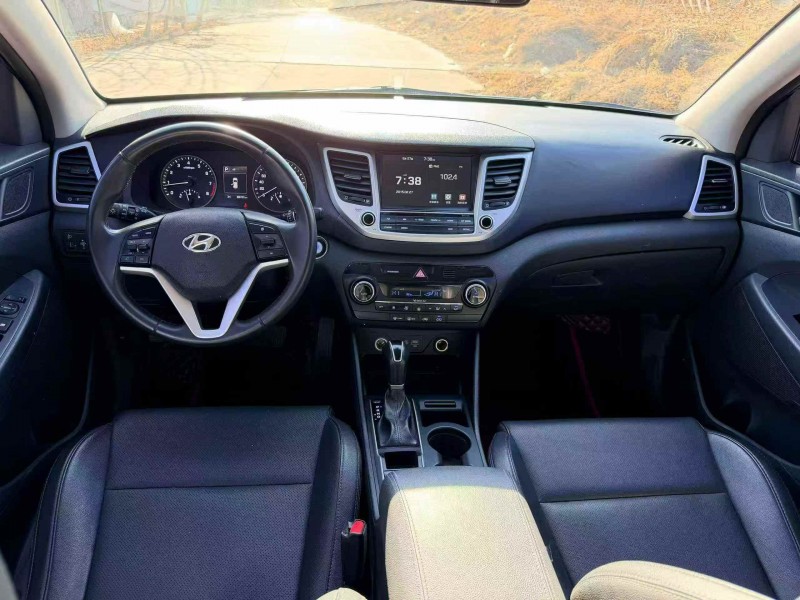 邢台17年现代途胜4