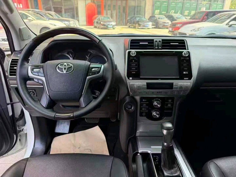 深圳18年丰田普拉多6