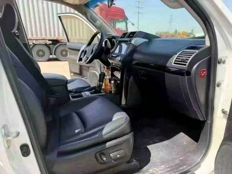 徐州18年丰田普拉多7