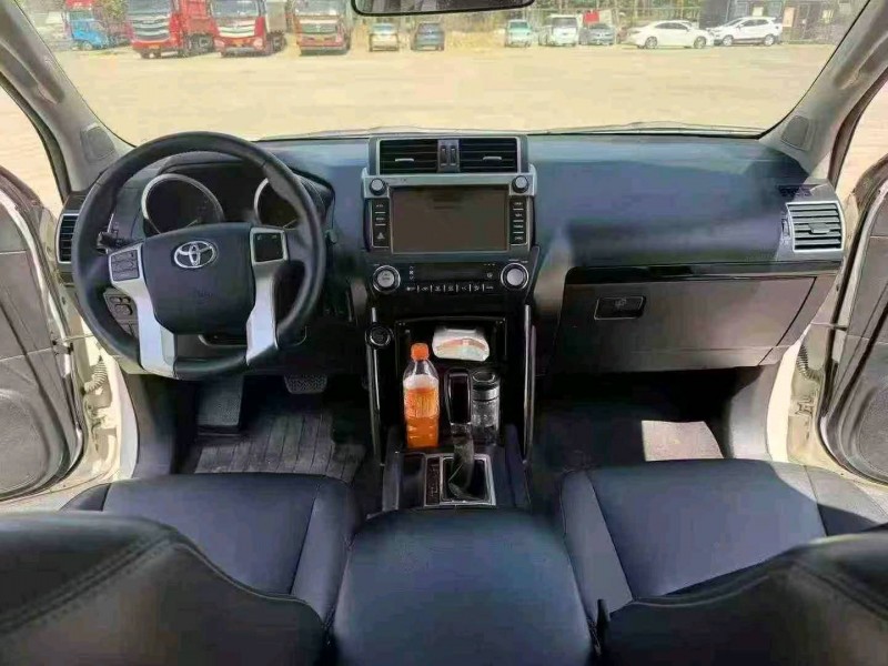 徐州18年丰田普拉多8