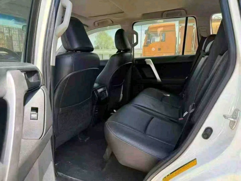 徐州18年丰田普拉多9