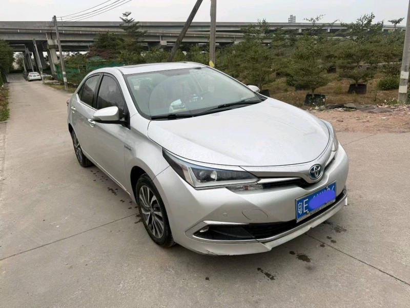 中山16年丰田雷凌2