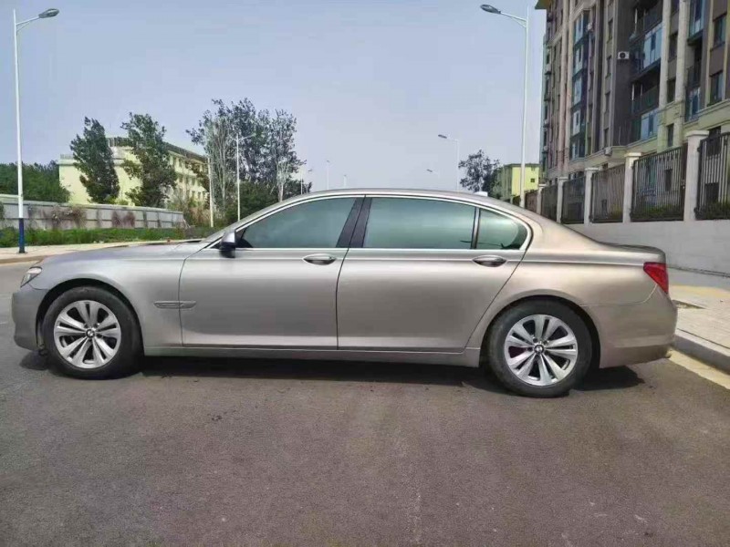 承德11年宝马7系8