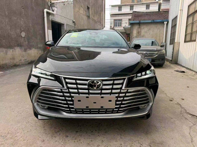 武汉25年丰田亚洲龙1