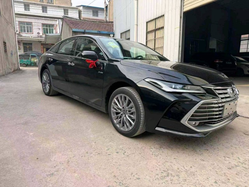 武汉25年丰田亚洲龙2