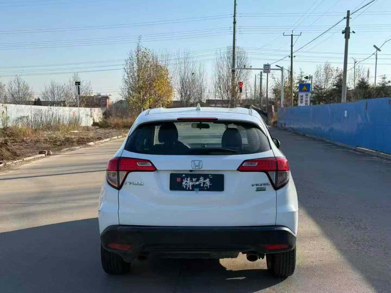 青岛21年本田缤智9