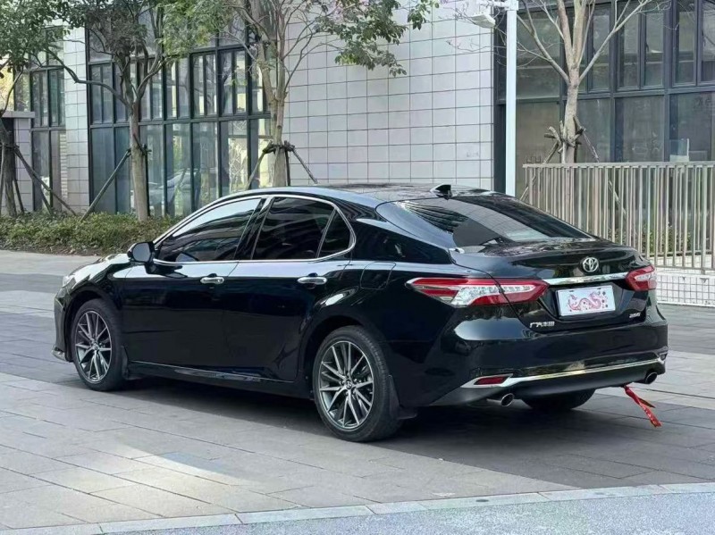 佛山22年丰田凯美瑞7