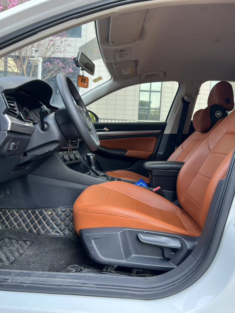 佛山19年大众宝来4