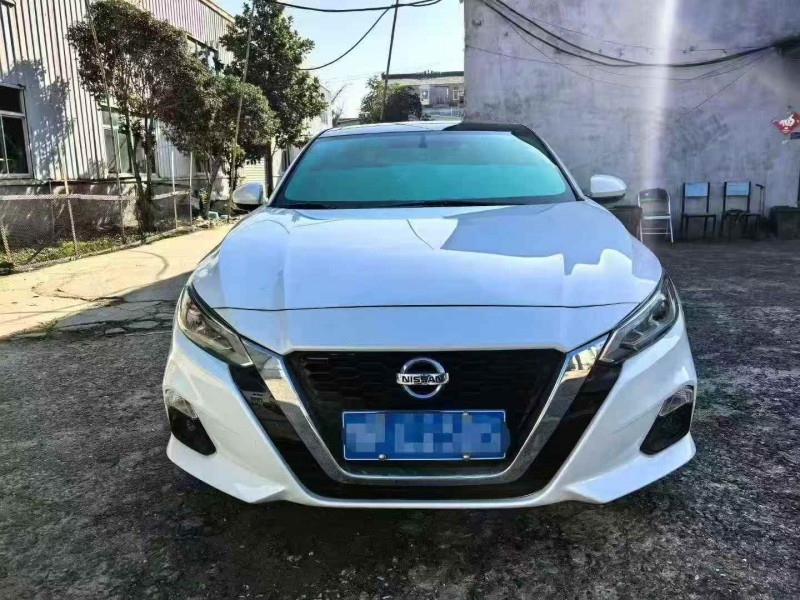 淮安20年日产天籁1