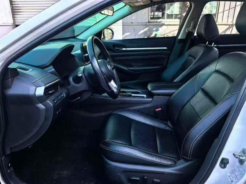 淮安20年日产天籁5