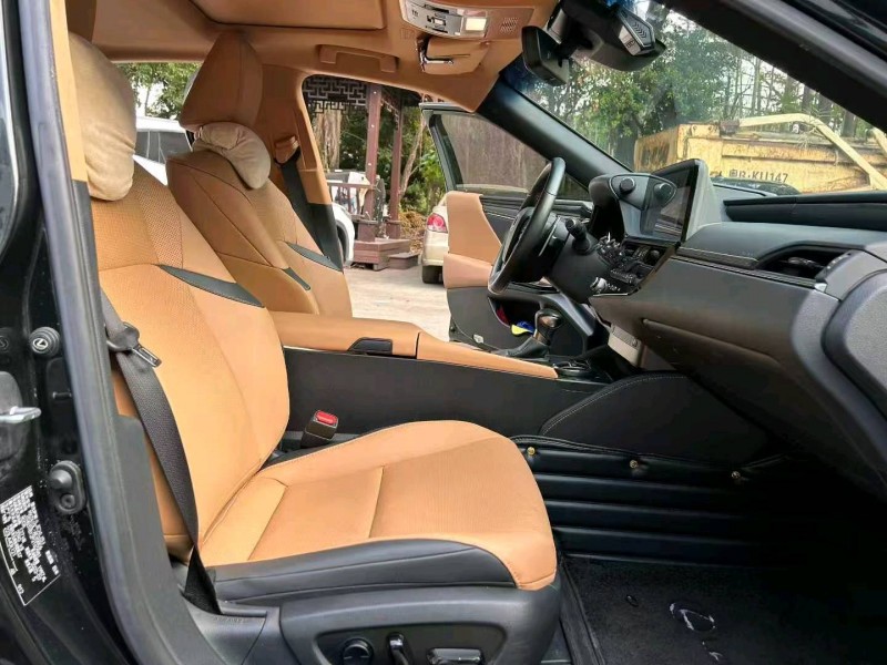 东莞23年雷克萨斯ES6