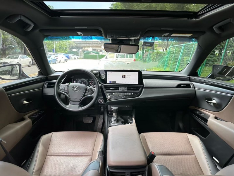 东莞23年雷克萨斯ES8