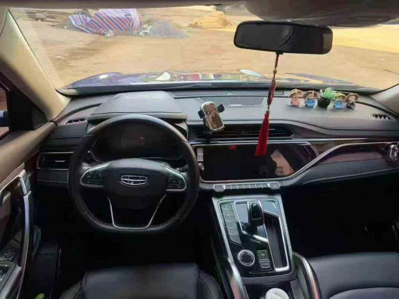 梧州21年吉利博越5