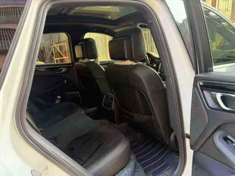 贵港14年保时捷Macan8