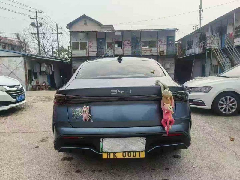 张家界25年比亚迪海豹9