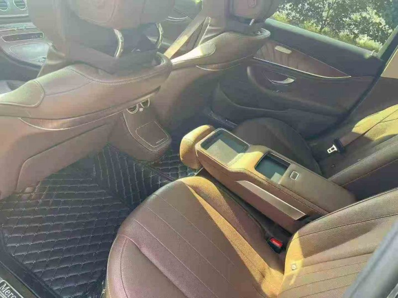 张家界23年奔驰E5