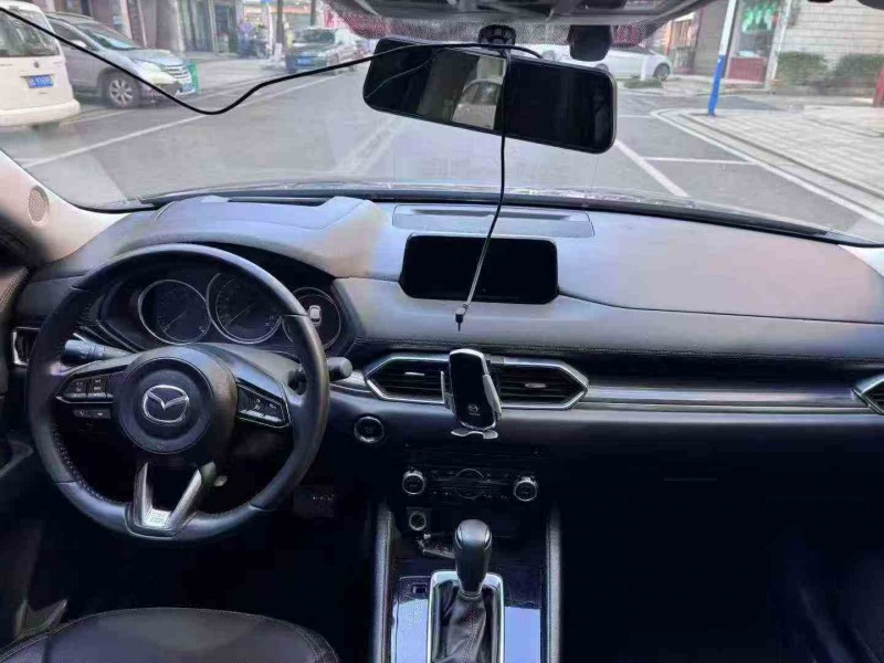 邵阳20年马自达CX-44