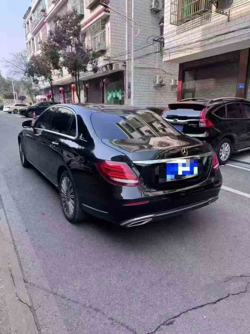 衡阳19年奔驰E8