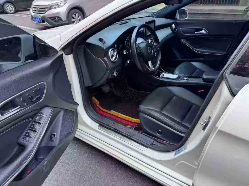 邵阳15年奔驰CLA5