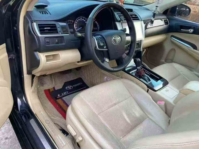 莆田17年丰田凯美瑞3