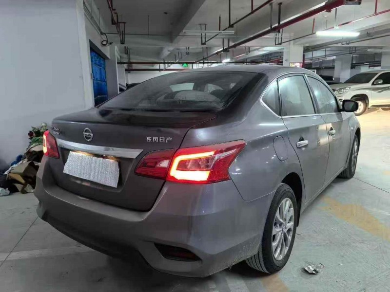 咸阳23年日产轩逸6