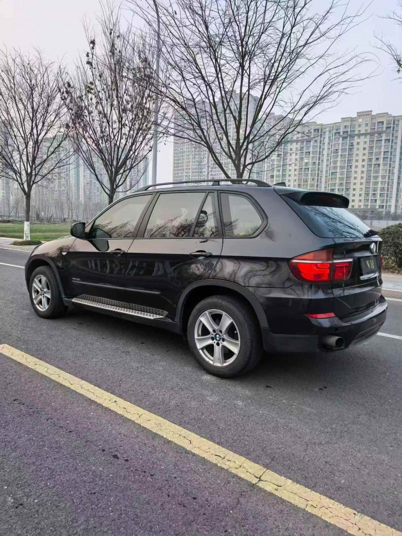 温州11年宝马X58