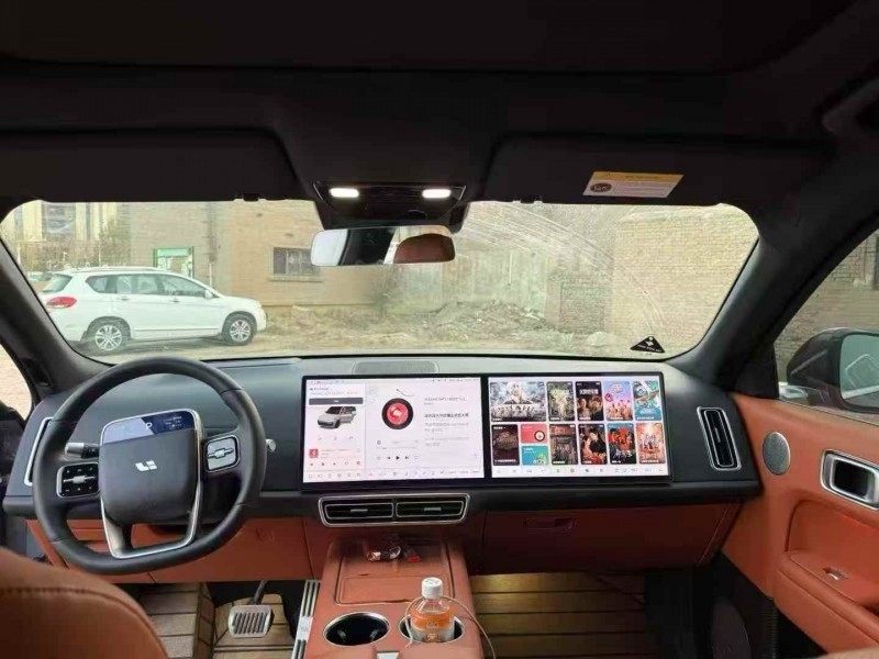 乌海23年理想L84